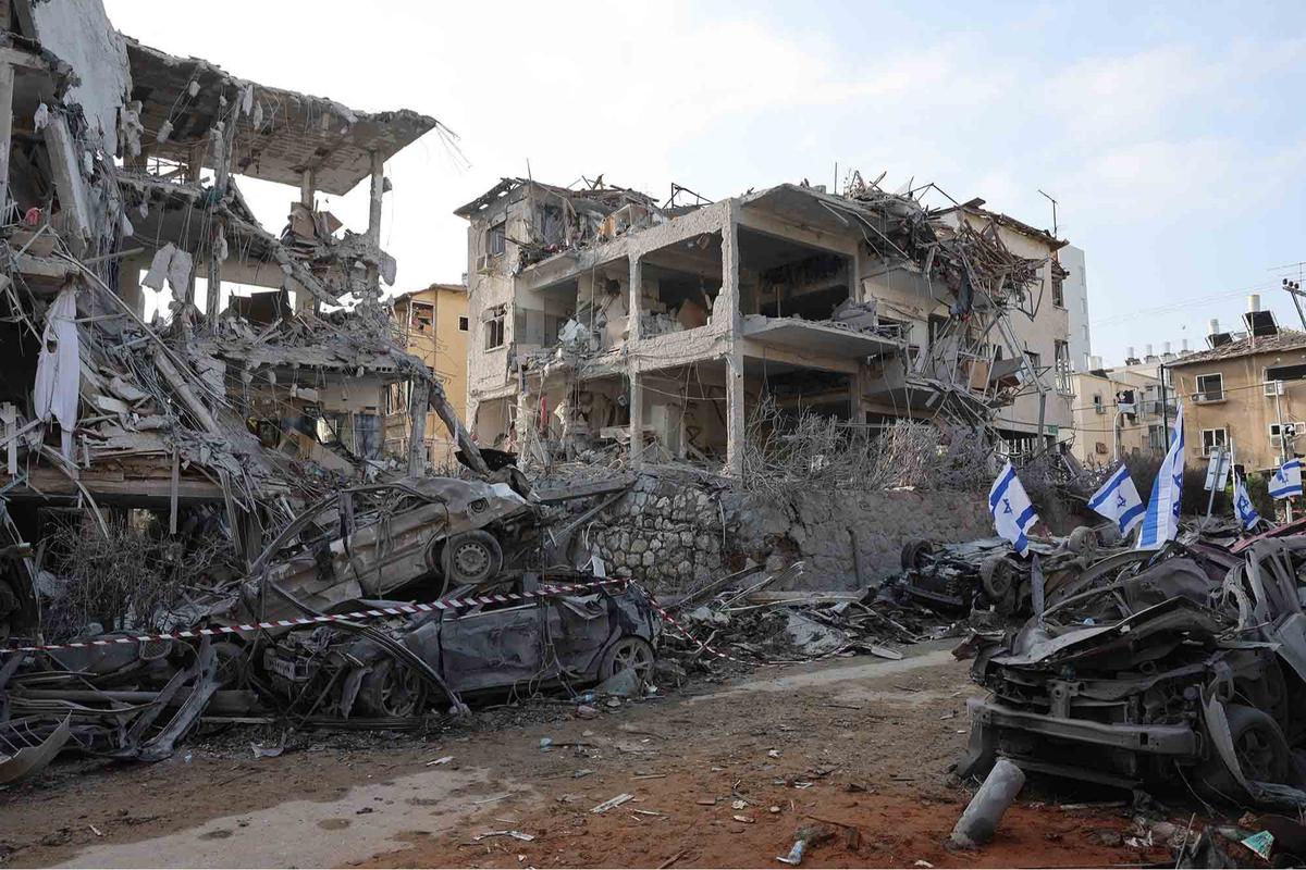 FOTO: Seperti di Kota Gaza, Begini Kondisi di Kota Rahmat Gan Israel Yang Hancur Lebur Dirudal Iran