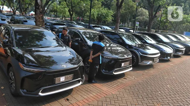 Mobil Listrik untuk Delegasi KTT ASEAN