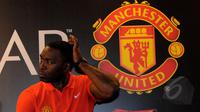 Legenda sepakbola Manchester United, Andy Cole saat menghadiri jumpa pers dalam ajang `CLEAR Ayo! Indonesia Bisa Academy 2015` di Jakarta, Jumat (6/3/2015). (Liputan6.com/Faisal R Syam)