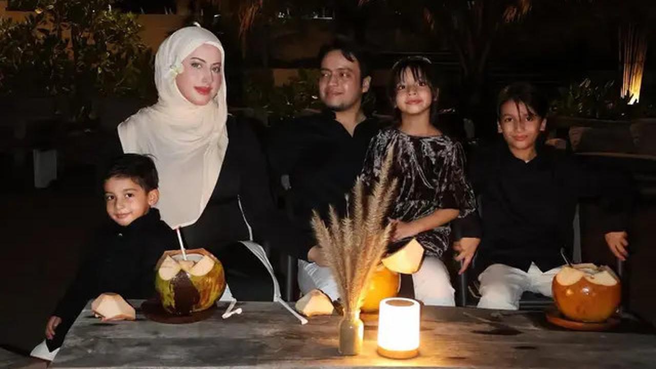 8 Potret Tampilan Tasya Farasya dan Tasyi Athasyia saat Rayakan Ulang Tahun ke-33 dengan Cara yang Berbeda