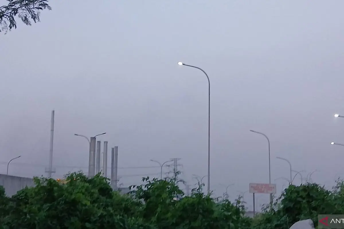 Polusi pabrik peleburan timah di Tangerang. (Antara)