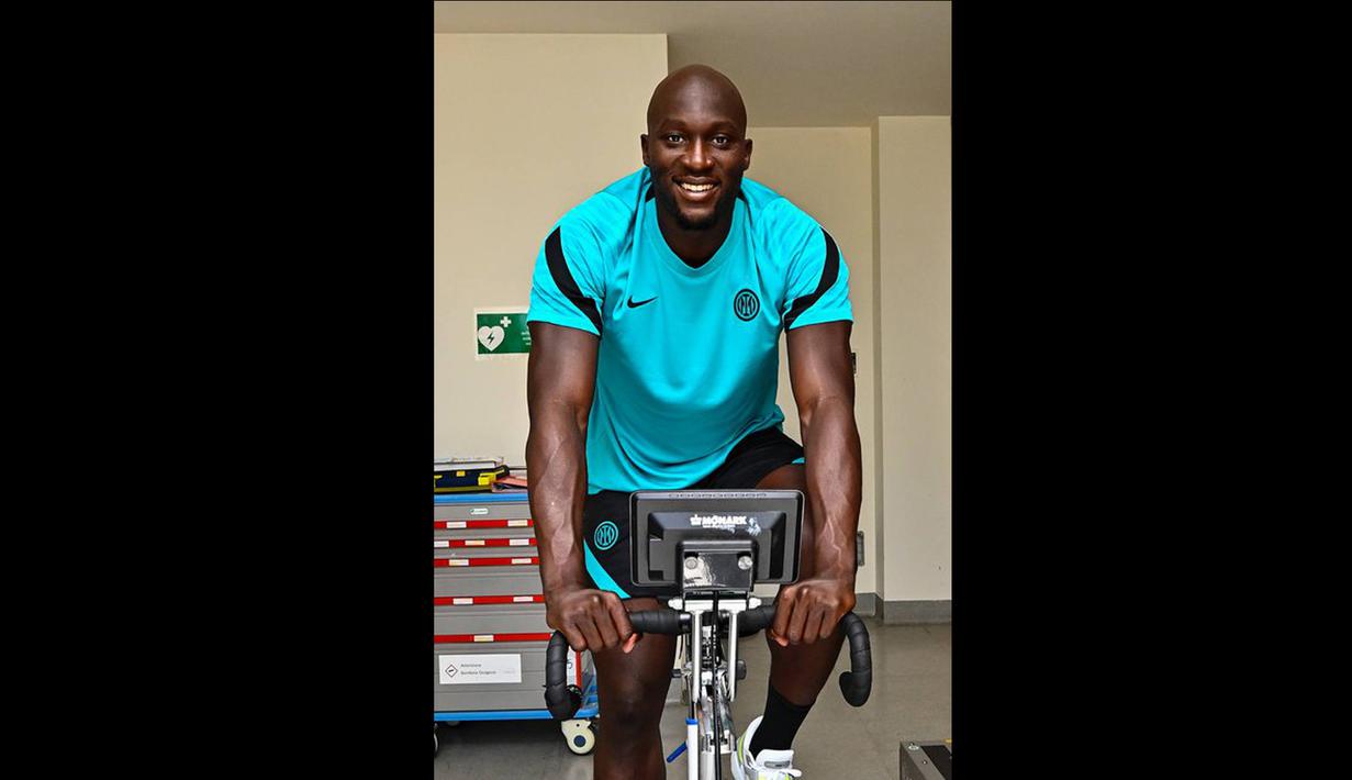 Dalam periode sebelumnya bersama Inter, Lukaku mencetak 64 gol dalam 95 penampilan, membantu timnya memenangkan gelar Serie A di bawah Antonio Conte. (Twitter/@Inter_en)
