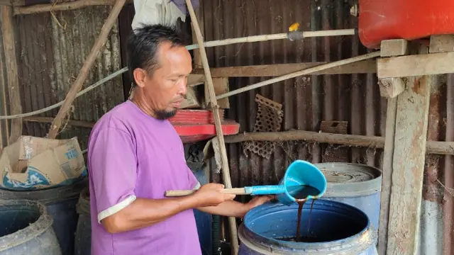 Berkah Kotoran Sapi Bikin Rojai Jadi Petani Mandiri