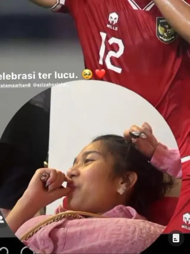 Istri Pratama Arhan, Azizah Salsha, Diketahui Punya Kebiasaan Isap Jempol Sambil Memelintir Rambutnya. Bahkan, Pratama Arhan Pernah Melakukan Selebrasi Isap Jempol Sebagai Tanda Cinta Terhadap Sang Istri (TikTOk)