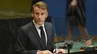 Presiden Prancis Emmanuel Macron berpidato dalam pertemuan tingkat tinggi di markas besar PBB, Senin (22/9/2025), yang bertujuan menggalang dukungan bagi solusi dua negara atas konflik Israel-Palestina. (Dok. AP/Angelina Katsanis)&nbsp;&nbsp;&nbsp;