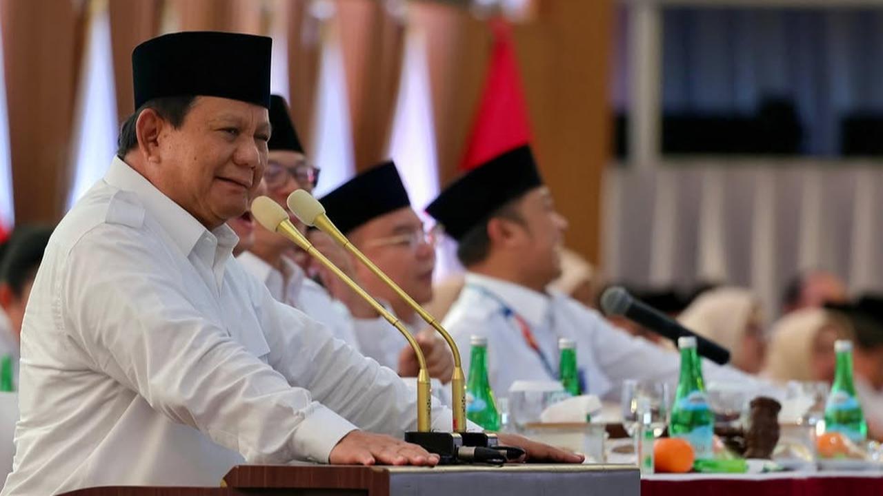 Prabowo ke Pengusaha: Kau Boleh Untung, Tapi Jangan Mencekik Petani