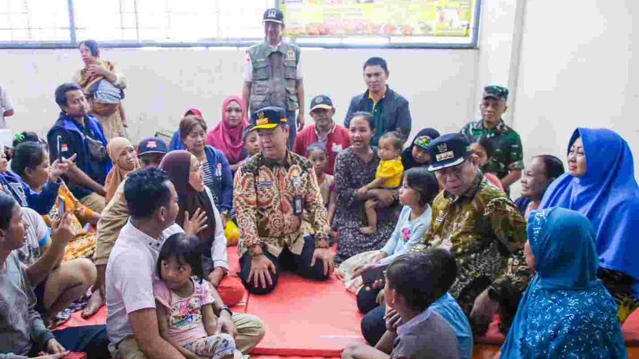 Update Banjir Jakarta, 977 Warga Mengungsi di Semper Barat Jakarta Utara