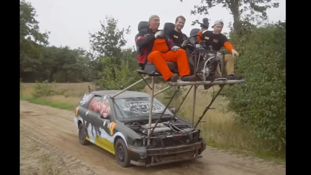Volvo dimodifikasi gaya Mr Bean