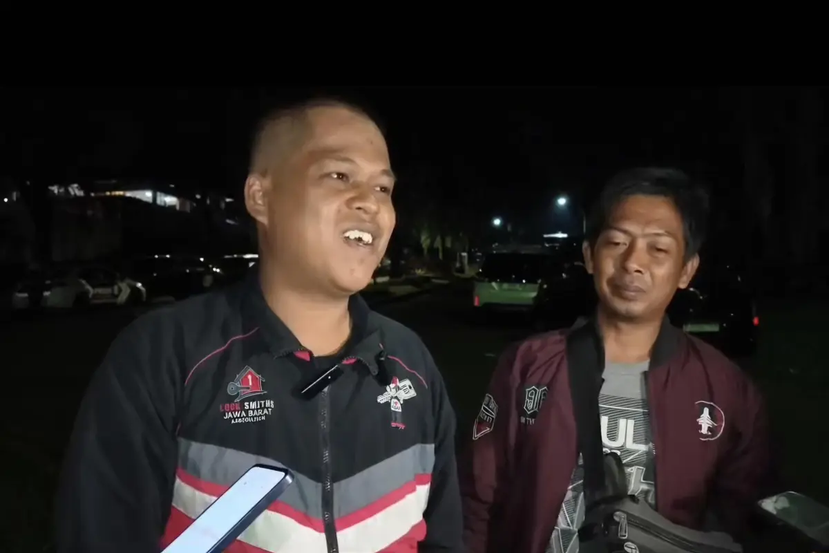 Roy tukang kunci bantu bongkar brankas dari penggeledahan rumah sentul