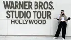 Selalu tampil stylish, aktris yang memiliki nama lengkap Fauziah Shahab ini mengunjungi berbagai tempat saat berada di Amerika Serikat. Dalam media sosial Instagramnya, ia mengunggah potretnya saat mengunjungi Warner Bros Studio, Museum Madame Tussauds hingga kantor pusat Googleplex. (Liputan6.com/IG/@zeezeeshahab)