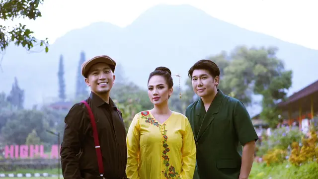 Lady Vien Digandeng Bemby Noor dan Marcos Tjung
