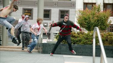 Olahraga Sambil Dikejar Zombie Berminat Lifestyle Fimela Com