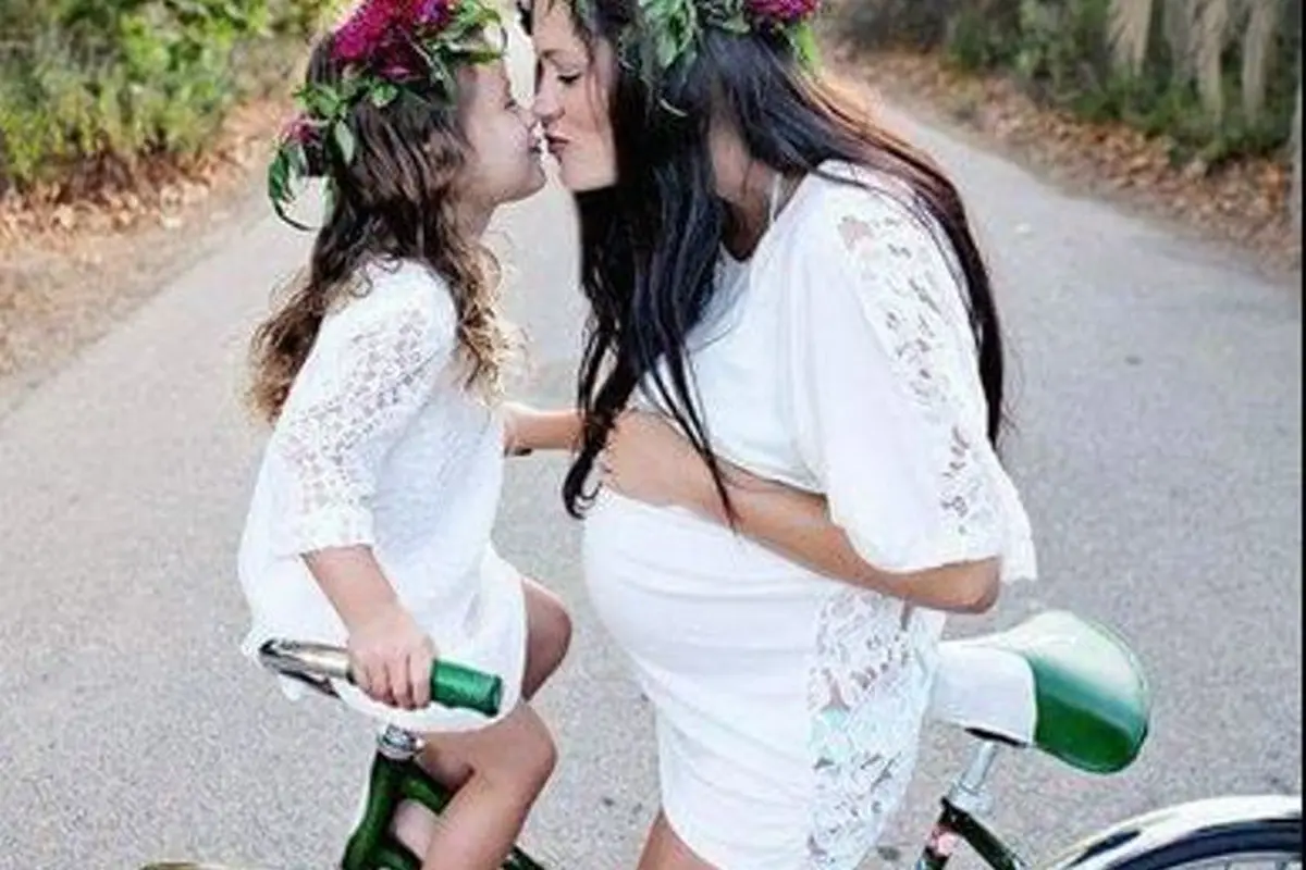 Tengok Betapa Manisnya Ketika Ibu & Anak Pakai Baju Kembar