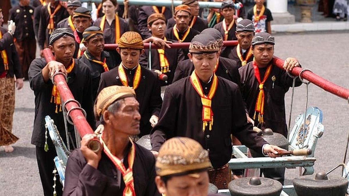 Contoh Tembang Pocung dan Artinya