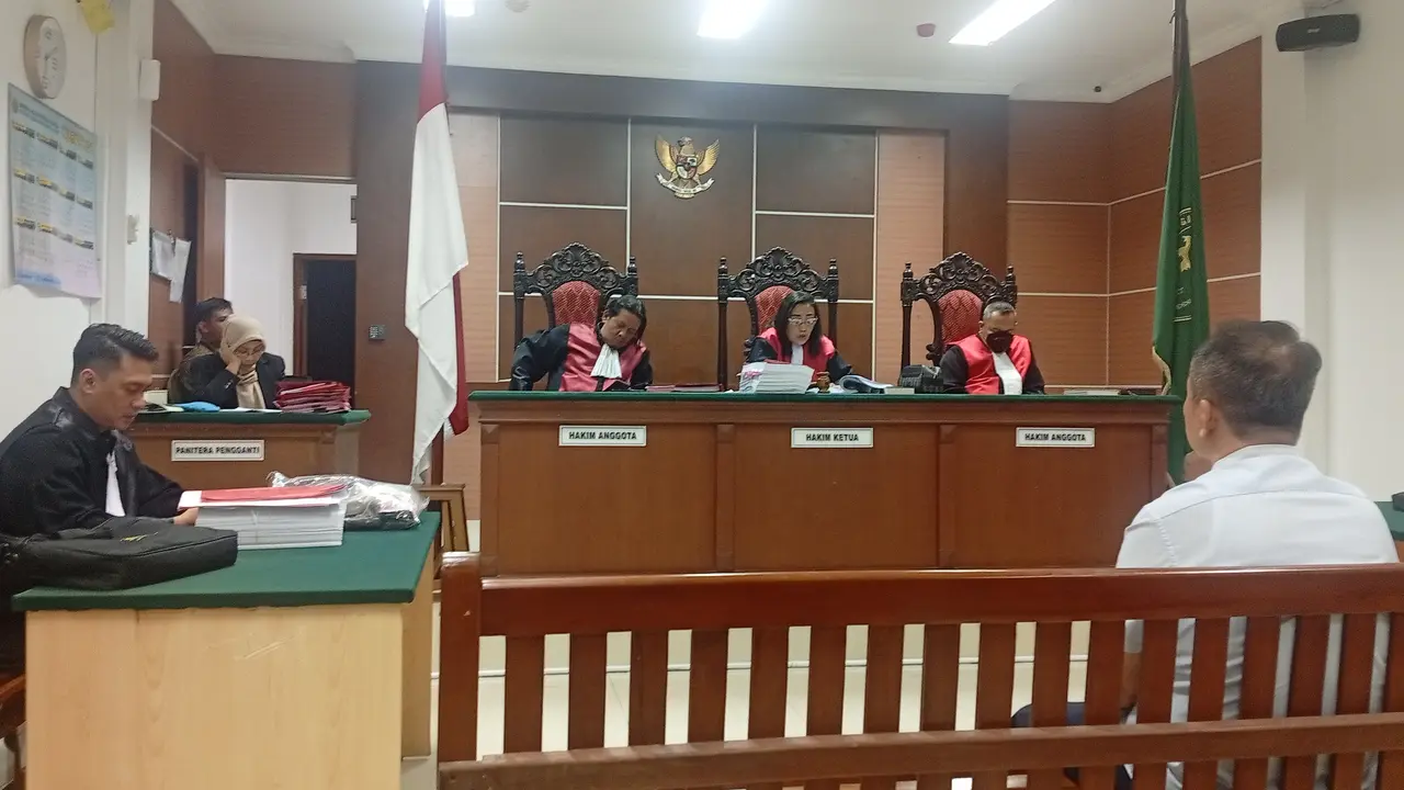 Sidang di Pengadilan negeri Batam atas perkara Penguasaan lahan di Pulau Rempan