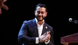 Abdul El-Sayed Selangkah Lebih Dekat Jadi Senator Muslim Pertama AS