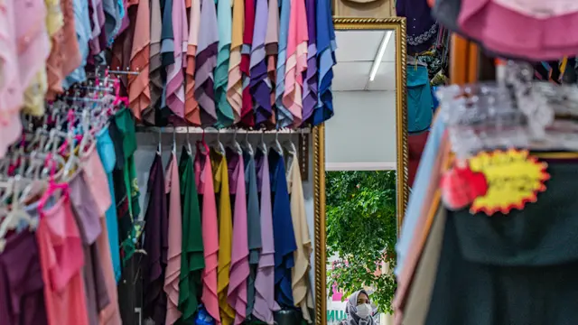 Persiapan Wanita Muslim Malaysia Menyambut Idul Fitri