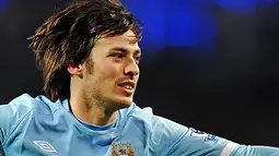 Selebrasi gol David Silva yang mencetak gol tunggal kemenangan Manchester City atas Wigan Athletic dalam partai Liga Premier di City of Manchester Stadium, 5 Maret 2011. AFP PHOTO/PAUL ELLIS