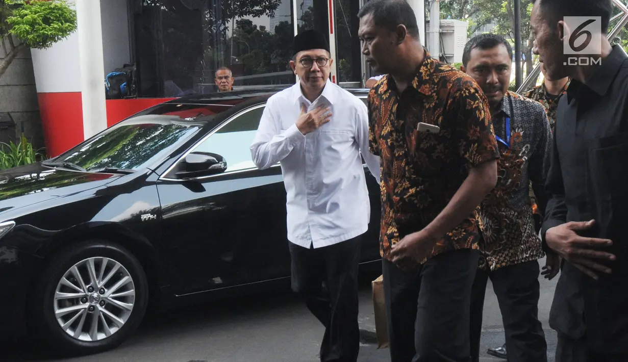 Menteri Agama Lukman Hakim Saifuddin memenuhi panggilan penyidik KPK untuk menjalani pemeriksaan di Jakarta, Rabu (8/5/2019). Lukman diperiksa sebagai saksi kasus dugaan suap seleksi jabatan di lingkungan Kementerian Agama tahun 2018-2019 dengan tersangka Romahurmuziy. (merdeka.com/Dwi Narwoko)