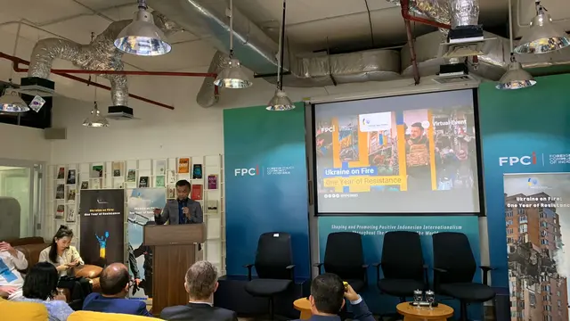 Pendiri Forein Policy Community of Indonesia (FPCI) Dino Patti Djalal dalam Diskusi FPCI bertajuk “Ukraine on Fire: One Year of Resistance” pada Jumat (24/2/2023).(Dok: Benedikta Miranti)