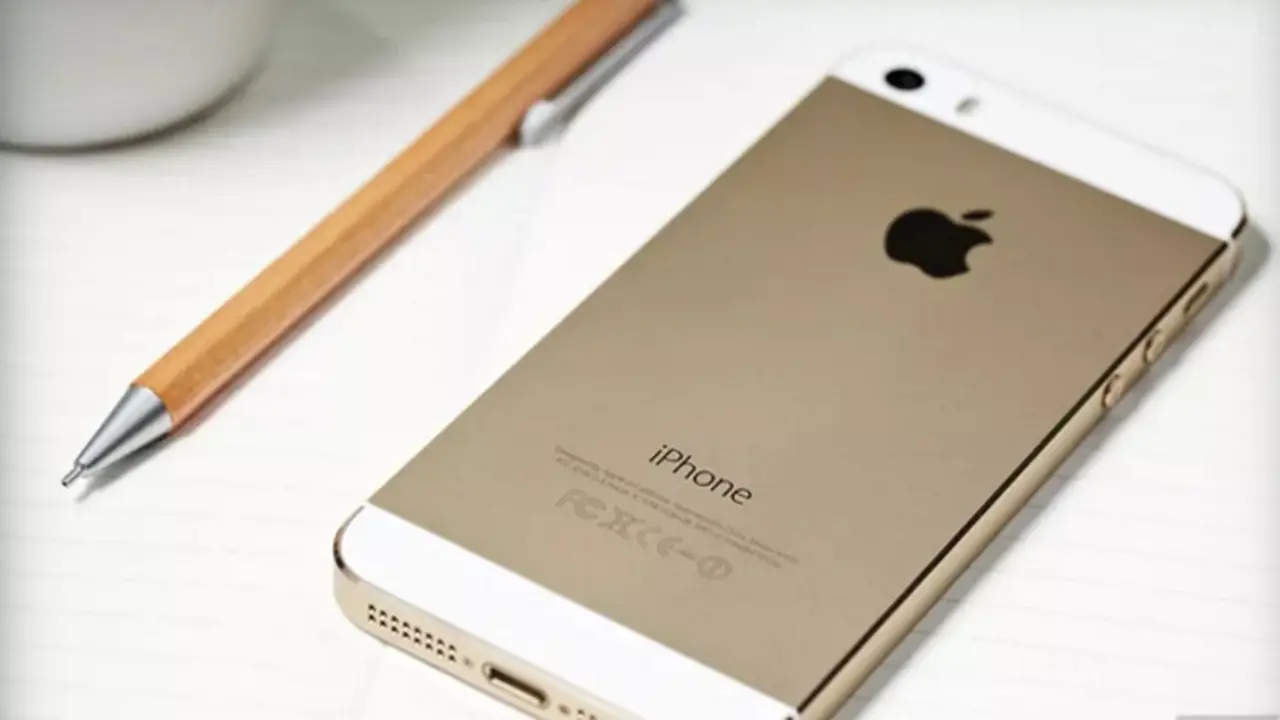 Apple Siapkan Smartphone Mungil iPhone 5SE 