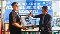 Ratusan pemuda yang tergabung dalam Milenial Bojonegoro Bersatu mendeklarasikan diri akan mendukung penuh perjuangan PAN pada Pemilu 2024. (Ist)