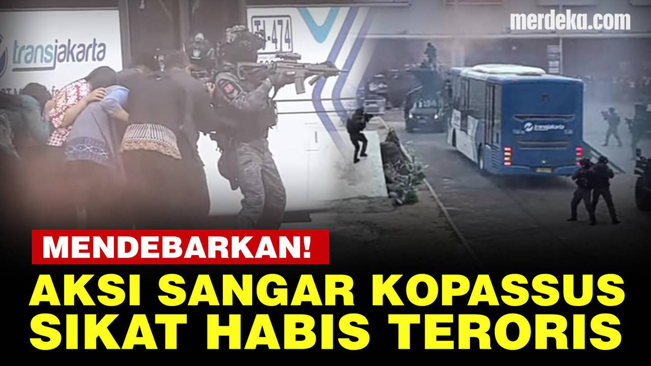 VIDEO: Atraksi Pasukan Elite Kopassus Tempur Jarak Dekat Lumpuhkan Teroris