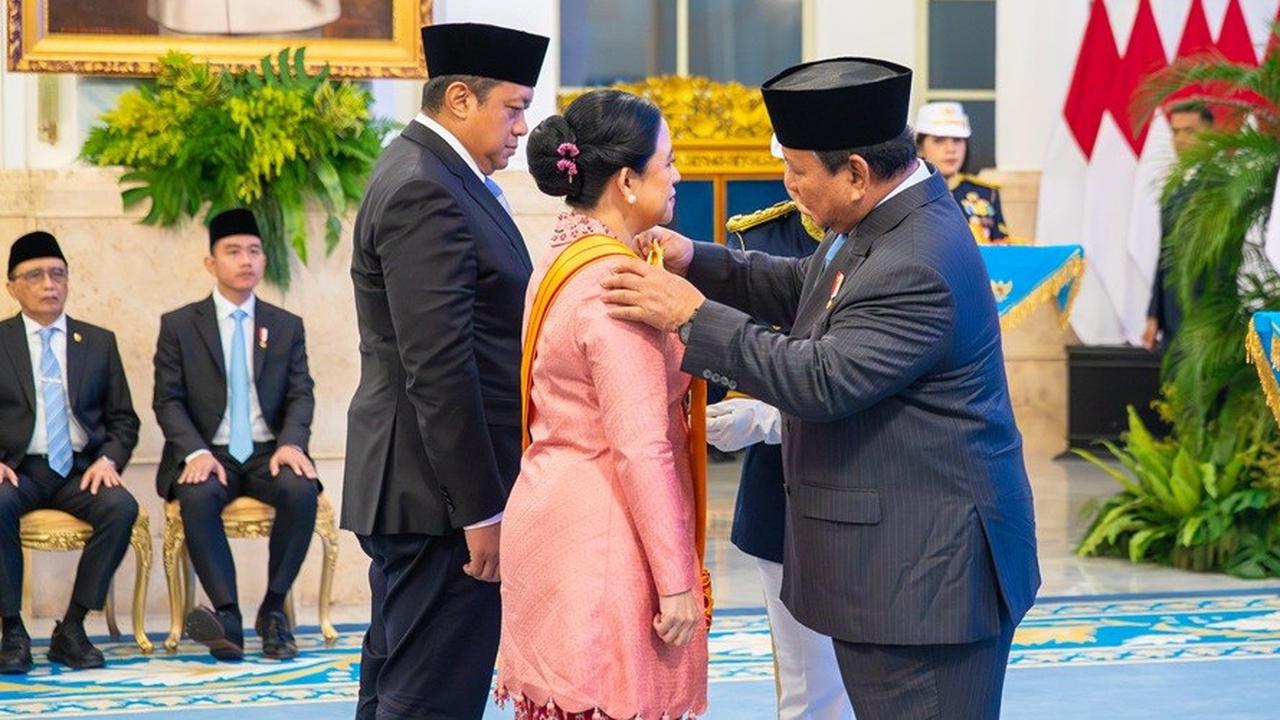 Terima Bintang RI Utama, Puan Maharani: Penghargaan Ini Amanah untuk Rakyat