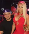 Kelahiran Baby Dream Renee Kardashian tampaknya membuat kehidupan Rob Kardashian dan Blac Chyna semakin lengkap. Menyaksikan proses kelahirannya, Rob terlihat mengeluarkan air mata penuh haru. (Instagram/blacchyna)