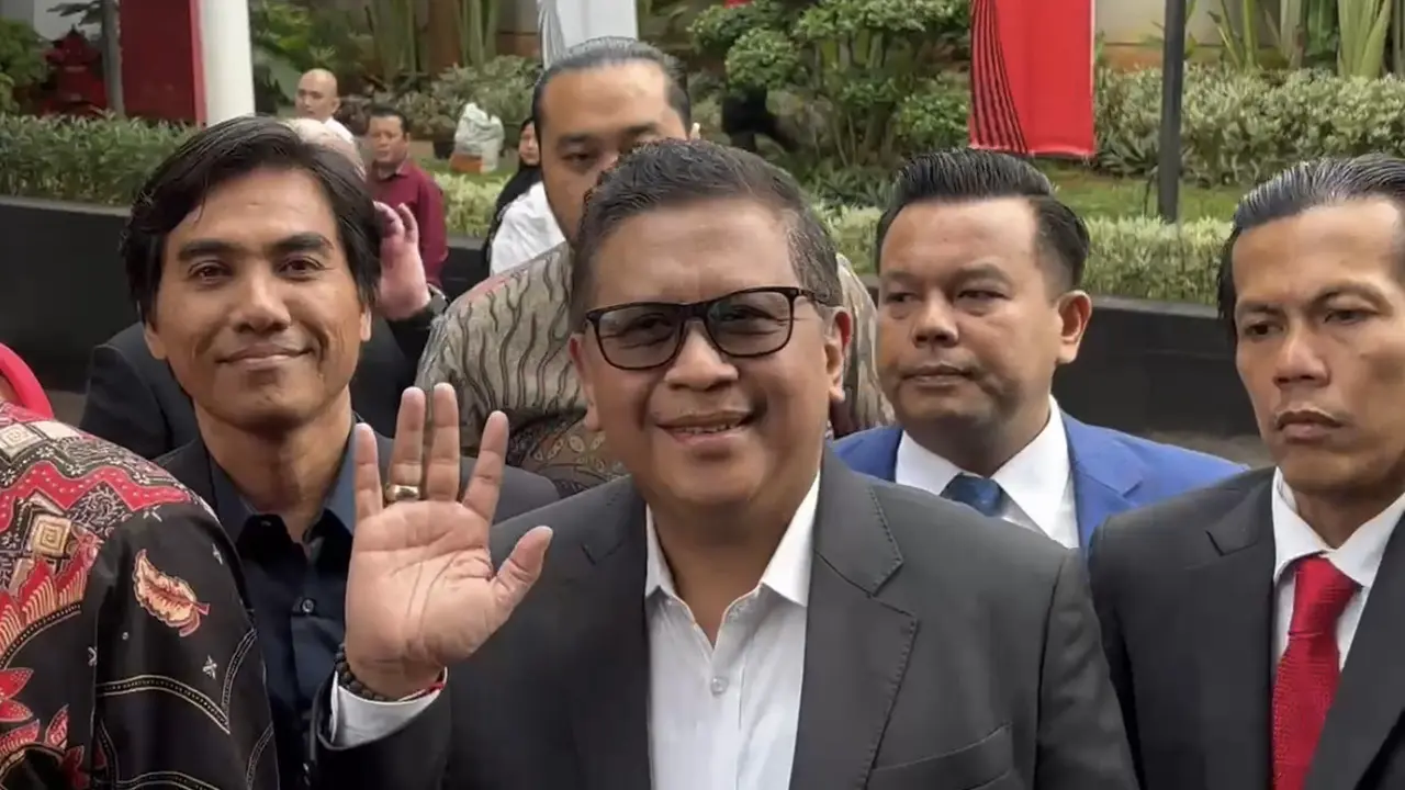 Sekjen PDIP Hasto Kristiyanto menjalani pemeriksaan terkait kasus dugaan suap Pergantian Antarwaktu (PAW) Harun Masiku di Gedung Komisi Pemberantasan Korupsi (KPK)
