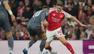 Aksi Viktor Gyokeres dalam laga Arsenal vs Olympiakos di Liga Champions, Kamis (2/10/2025). (AP Photo/Kin Cheung)