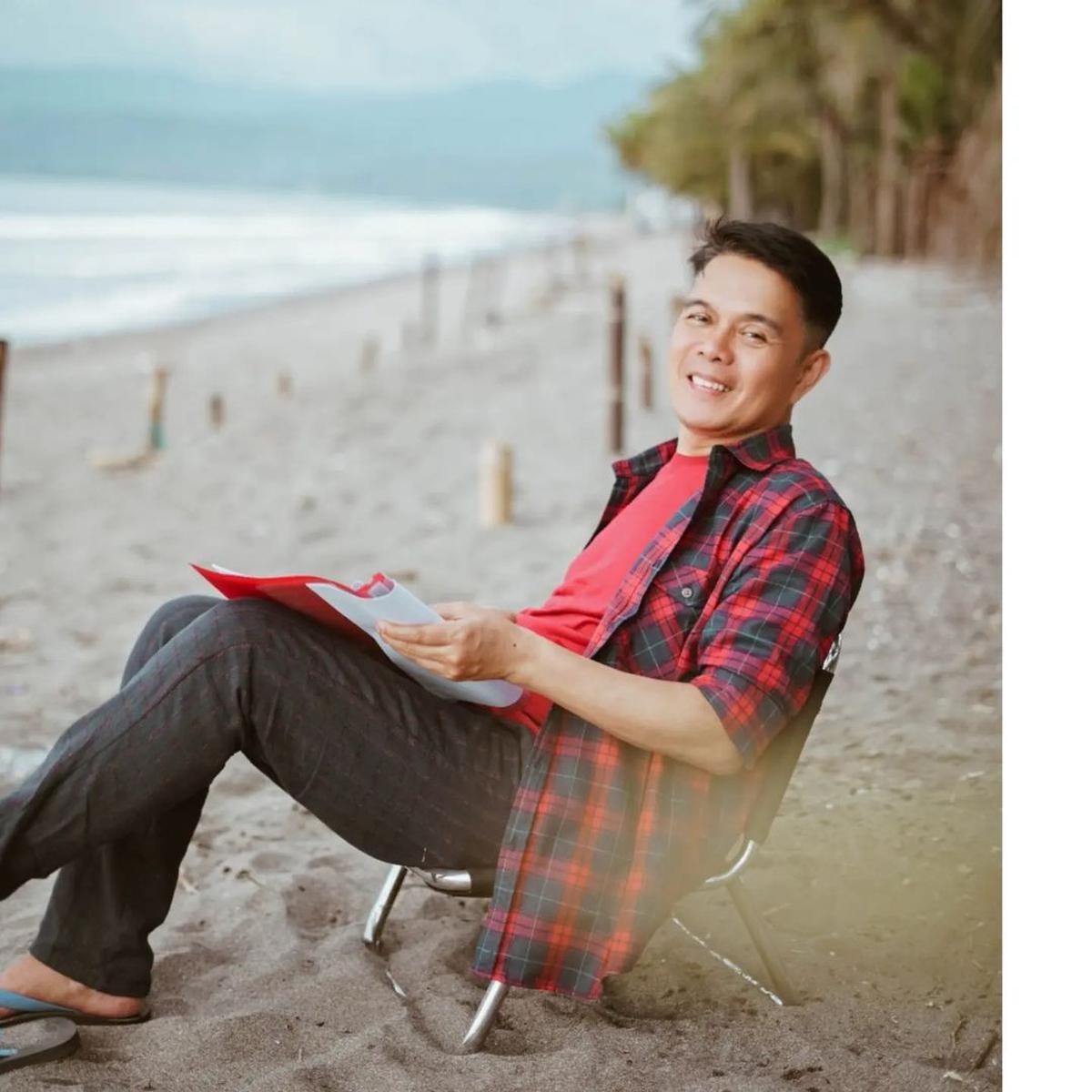 Profil Aditya Gumay, Jejak Karier dan Film-Film Legendaris yang Disutradarainya