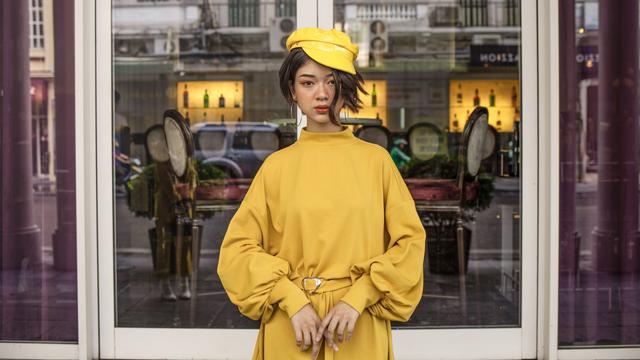 Ilustrasi wanita berkarakter