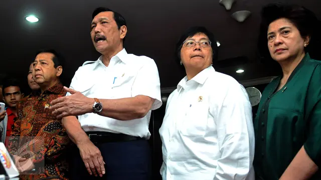 20151016- Sejumlah Menteri Kumpul di DPR Bahas Kabut Asap-Jakarta