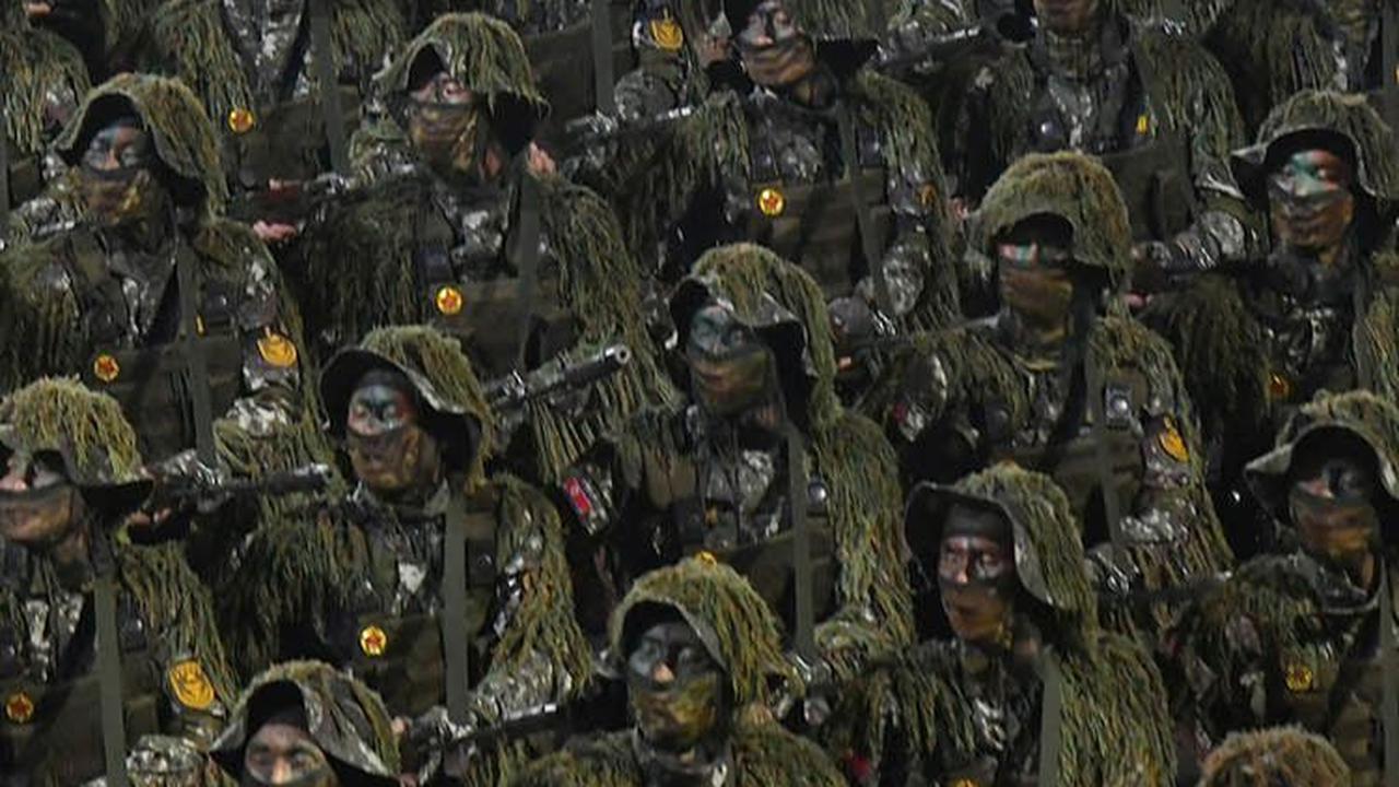 Sementara, kedatangan delegasi Rusia dan China menjadi kunjungan bilateral pertama di Korea Utara sejak pandemi Covid-19 melanda.