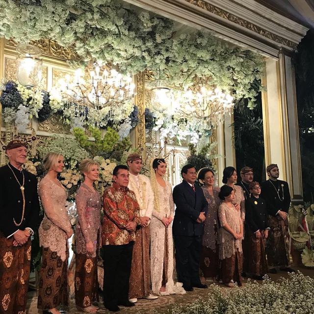 20 Koleski Terbaru Pelaminan Nikahan  Fatiha Decor