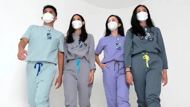Saat Dokter Rancang Baju Jaga Modis untuk Tenaga Medis