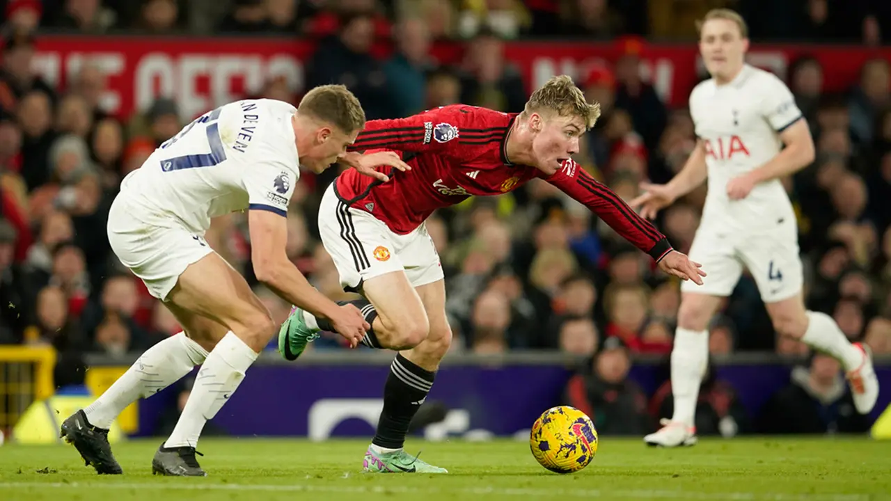 Manchester United Vs Tottenham Hotspur