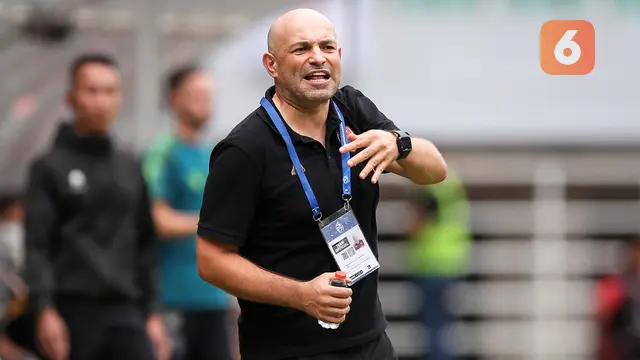 Persib Bandung vs PSM Makassar BRI Liga 1 2022/2023
