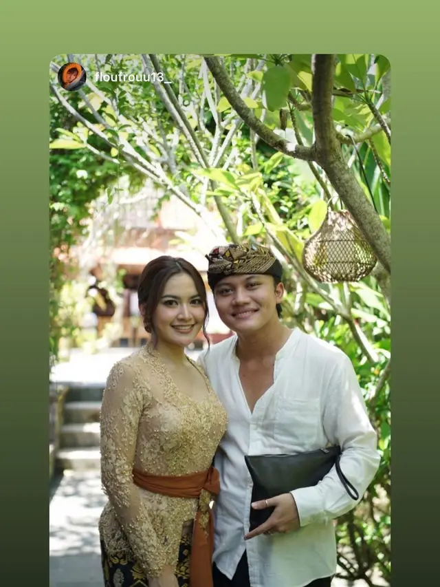 Rizky Febian dikabarkan telah melamar Mahlini Raharja.