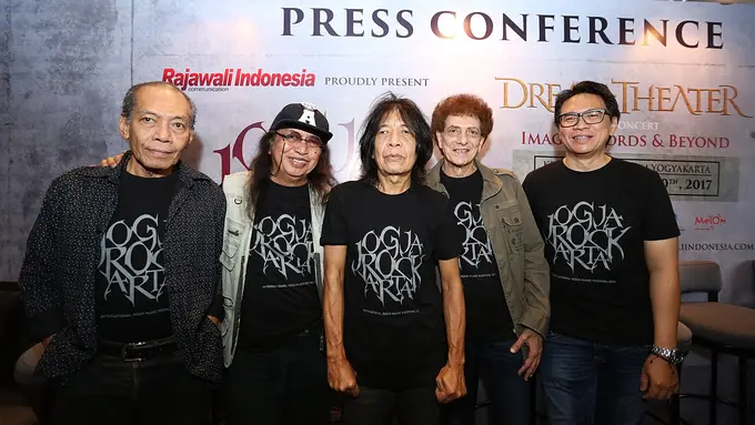 [Bintang] Kata Ian Antono Saat God Bless Dibandingkan dengan Dream Theater