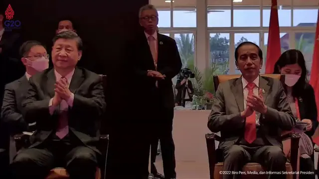 Presiden Joko Widodo (Jokowi) bersama Presiden China Xi Jinping menyaksikan langsung secara virtual proses uji dinamis Kereta Cepat Jakarta-Bandung
