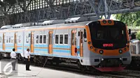 Uji Coba KRL Tanjung Priok-Kota Terganggu Bangunan Liar