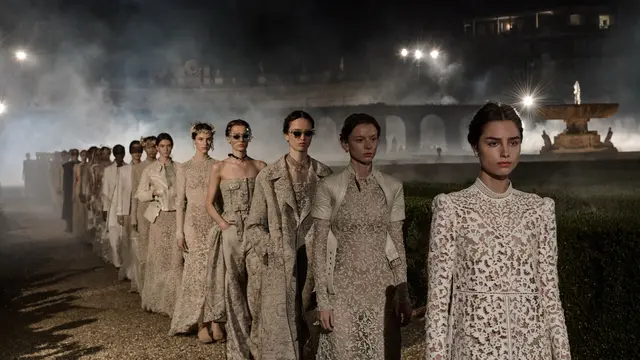 Maria Grazia Chiuri Persembahkan Dior Cruise 2026 Sebagai Koleksi Terakhir Sebelum Tinggalkan Dior