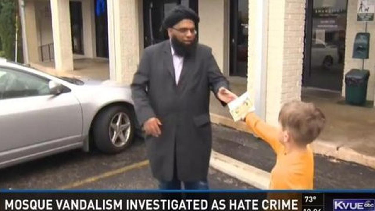 Empat cerita toleransi inspiratif sesudah masjid dirusak