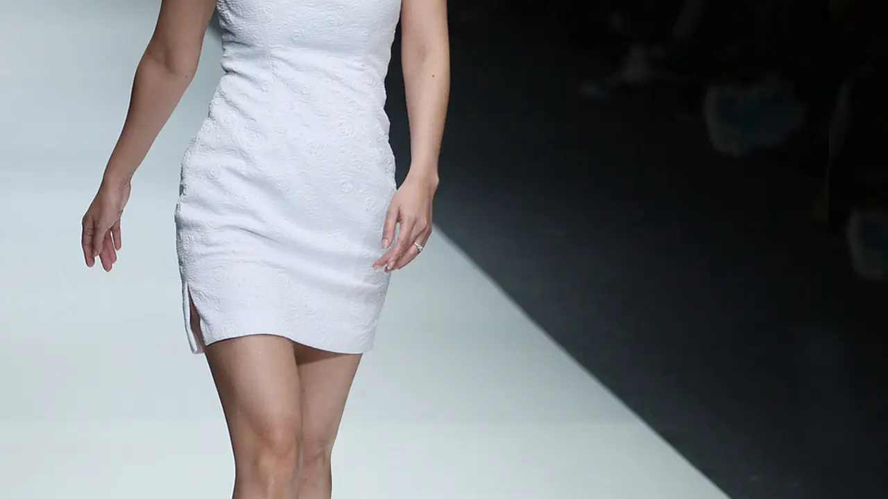 20151026-Jakarta-Fashion-Week-2016-Dena-Rachman-Cut Tari