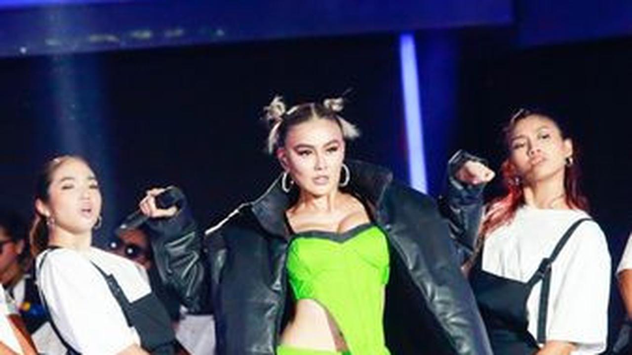 Foto Meriahnya Perayaan HUT SCTV 33 XtraOrdinary, Lesty Kejora dan Agnes Monica Sukses Membuat Kejutan