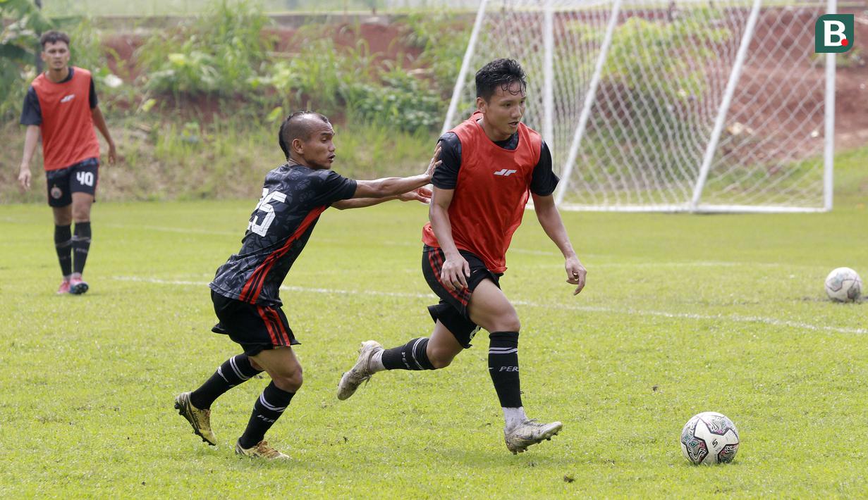 Persija Jakarta kembali berlatih setelah rehat paska tragedi Kanjuruhan. (Bola.com/M iqbal Ichsan)