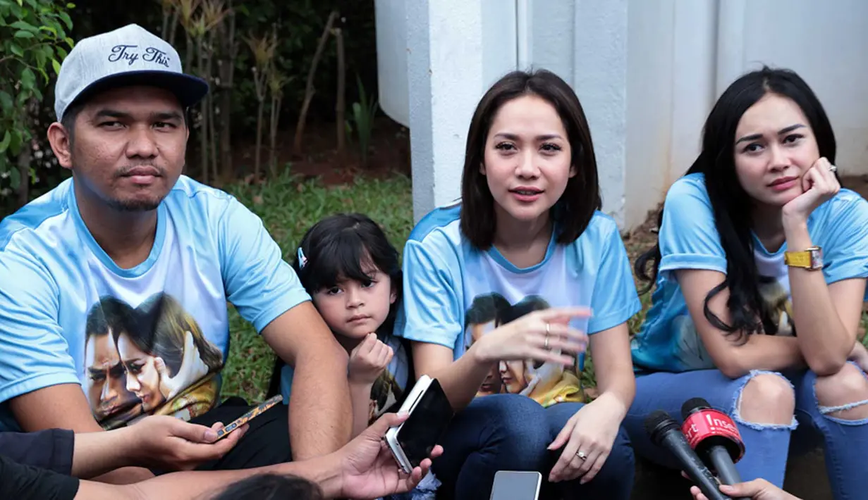 Perannya sebagai Angel dalam SKUT, istri dari Ashraf Sinclair itu sempat merasakan depresi. Baginya, peran yang cukup sulit untuk dikuasai. (Deki Prayoga/Bintang.com)