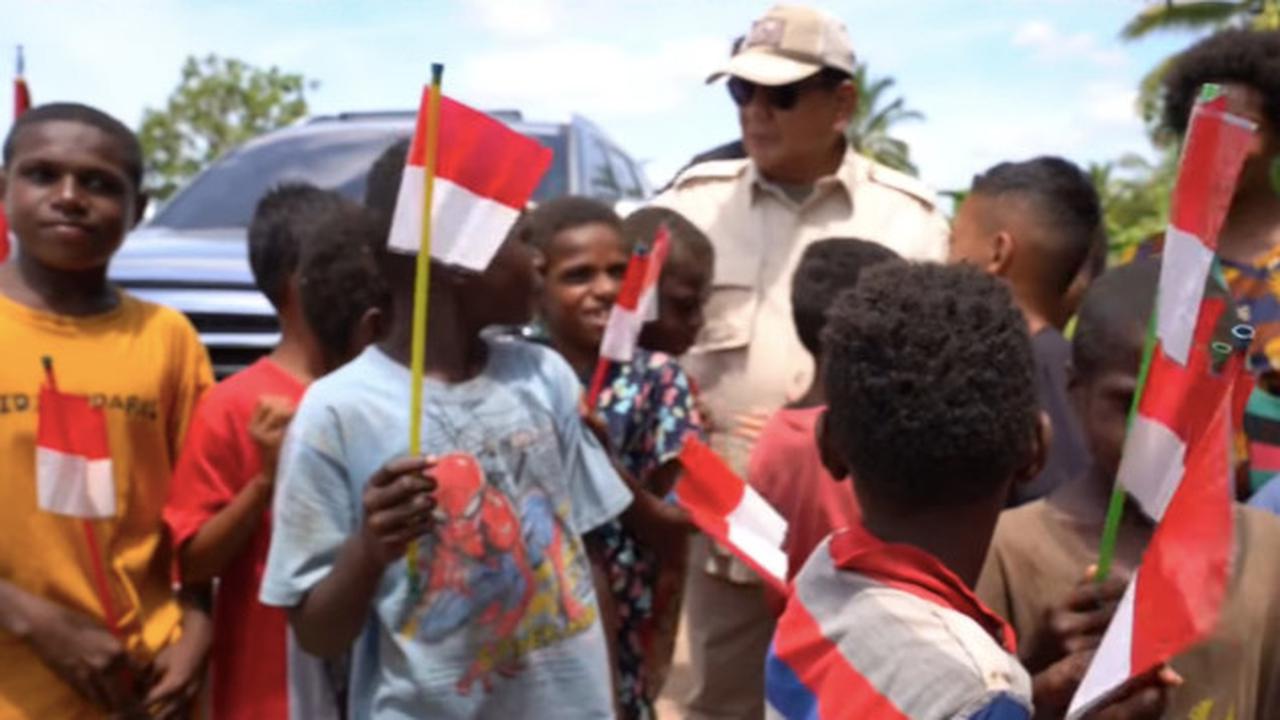 Salami Warga saat Kunjungan ke Papua, Presiden Beri Pesan Berharga untuk Anak-anak